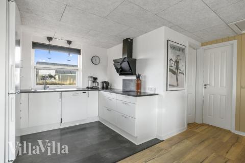 Die Küche in dem Luxusferienhaus Nr. 613 ist so gut ausgestattet, dass man problemlos Mahlzeiten für 8 Personen zubereiten kann.