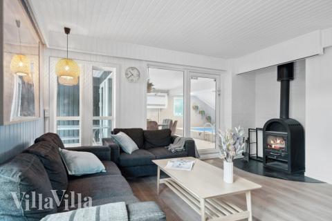 Die Couchecke im Luxusferienhaus Nr. 623 in Westjütland.