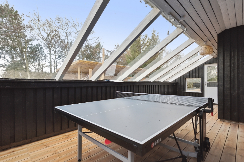 Neben den vielen schönen Stunden, die man im Poolbereich des Hauses verbringen kann, bietet das Luxusferienhaus 623 auch Spielevergnügen bei Billard/Tischtennis und Darts