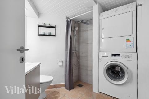 Eines der Badezimmer im Luxusferienhaus Nr. 623