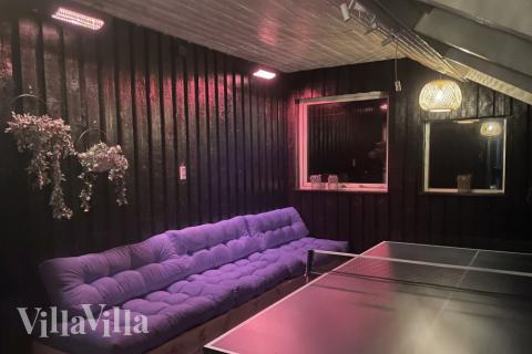 Auf der Terrasse des Ferienhauses Nr. 623 ist Platz für 15 Personen.