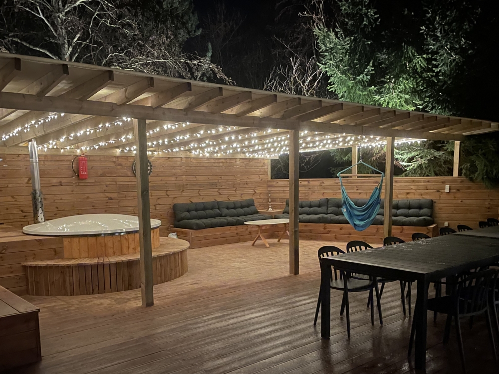 Genießen Sie einen Grillabend auf der Terrasse des Luxusferienhauses Nr. 623 in Westjütland