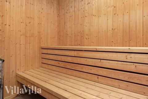 Genießen Sie die heiße Sauna im Luxusferienhaus Nr. 626 für 14 Personen