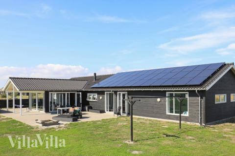 Dieses schöne Poolhaus Nr. 626 mit Platz für 14 Personen liegt in Lolland/Falster/Mön