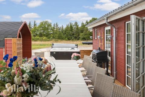 Das Luxusferienhaus Nr. 629 hat eine tolle Terrasse, die mit hochwertigen Gartenmöbeln für 20 Personen ausgestattet ist.