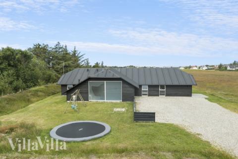 Dieses schöne Poolhaus Nr. 637 mit Platz für 24 Personen liegt in Nordjütland