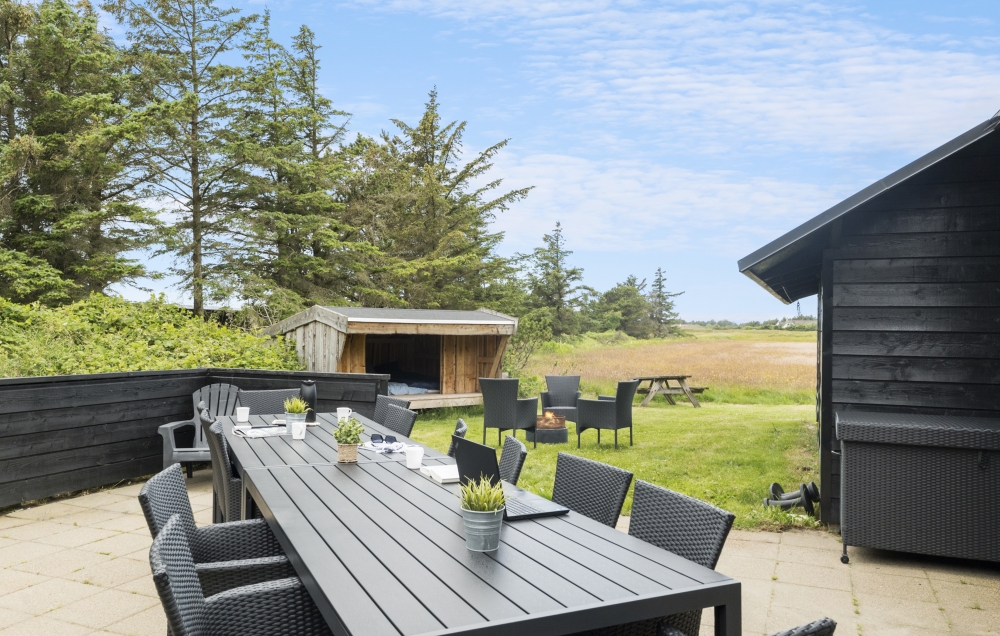 Das Luxusferienhaus Nr. 637 hat eine tolle Terrasse, die mit hochwertigen Gartenmöbeln für 24 Personen ausgestattet ist.