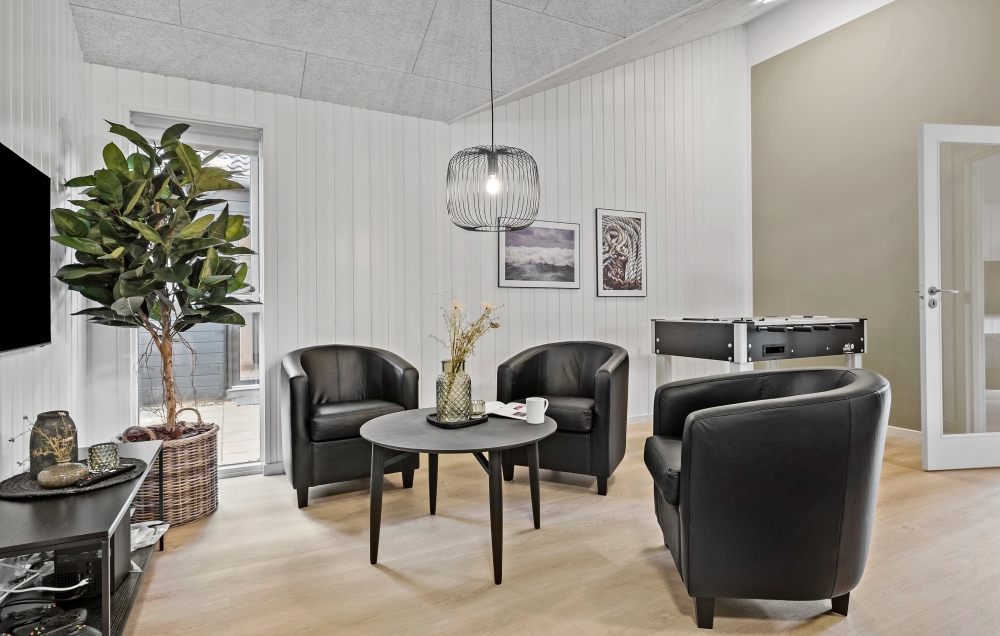Das Luxusferienhaus 638 für 16 Personen hat einen großen Aktivitätsraum mit u. a. Billard und Darts