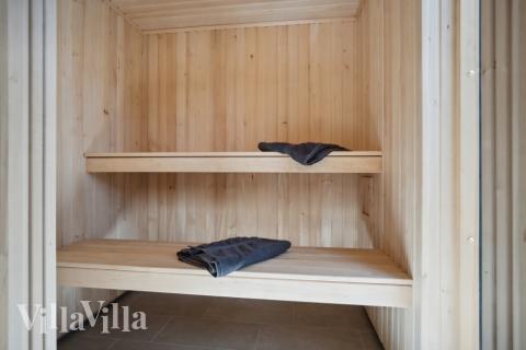 Genießen Sie die heiße Sauna im Luxusferienhaus Nr. 640 für 14 Personen