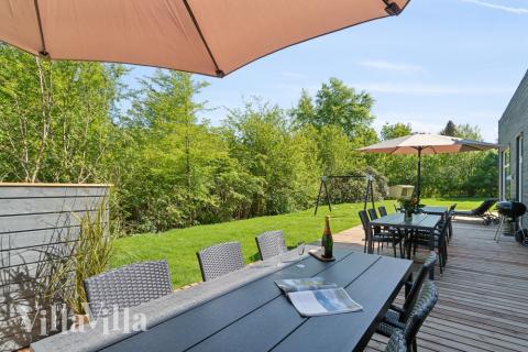 Auf der Terrasse des Ferienhauses Nr. 641 ist Platz für 20 Personen.