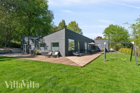 Dieses schöne Poolhaus Nr. 641 mit Platz für 20 Personen liegt in Nordseeland