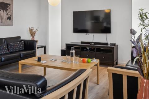 Die Couch im Luxusferienhaus Nr. 642 in Lolland/Falster/Mön lädt zu Gesellschaftsspielen oder zu Kinoabenden ein.