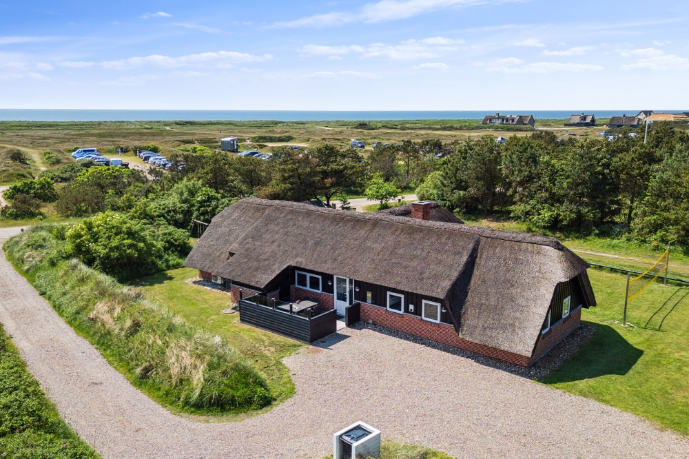 Dieses schöne Poolhaus Nr. 643 mit Platz für 10 Personen liegt in Westjütland