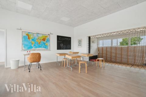 Die Couch im Luxusferienhaus Nr. 645 in Limfjord lädt zu Gesellschaftsspielen oder zu Kinoabenden ein.