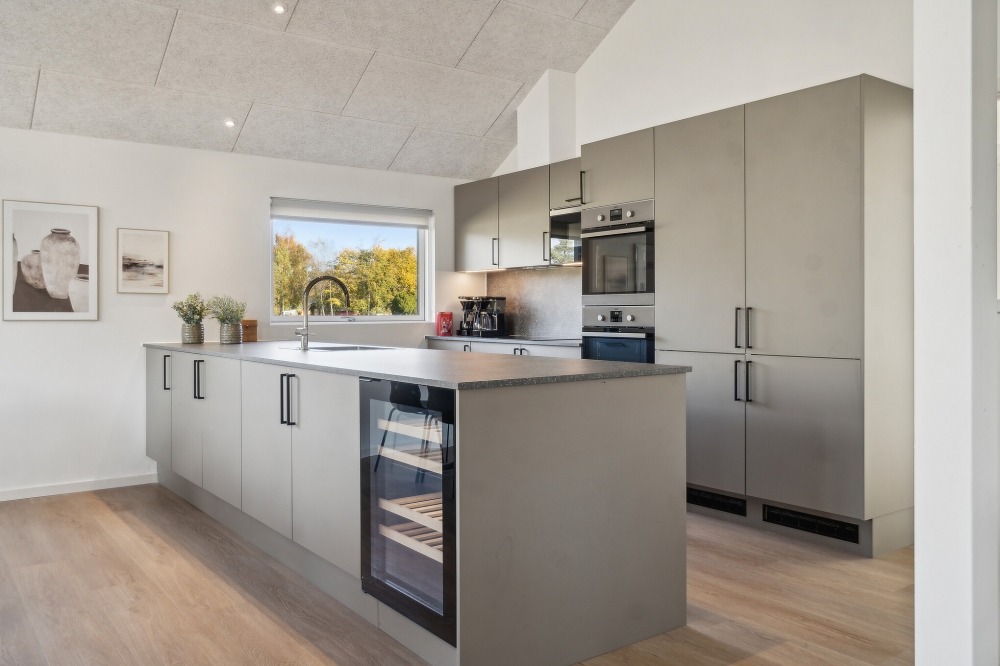 Die Küche in dem Luxusferienhaus Nr. 646 ist so gut ausgestattet, dass man problemlos Mahlzeiten für 18 Personen zubereiten kann.