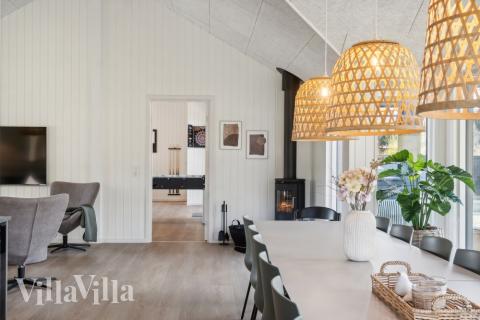 Aufenthaltsraum mit Platz für 18 im Luxusferienhaus Nr. 646.