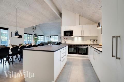 Die Küche im Luxusferienhaus Nr. 810 ist gut eingerichtet.