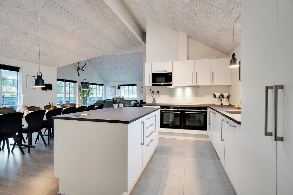 Die Küche im Luxusferienhaus Nr. 810 ist gut eingerichtet.