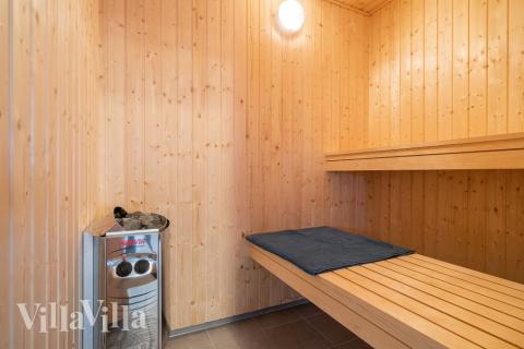 Genießen Sie die heiße Sauna im Luxusferienhaus Nr. 810 für 18 Personen