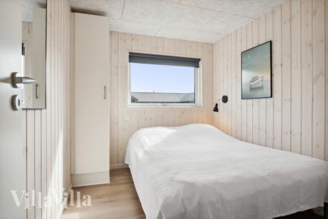 Eines der 10 Schlafzimmer im Luxusferienhaus Nr. 814