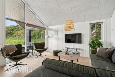 Die Couchecke im Luxusferienhaus Nr. 818 in Ostjütland.