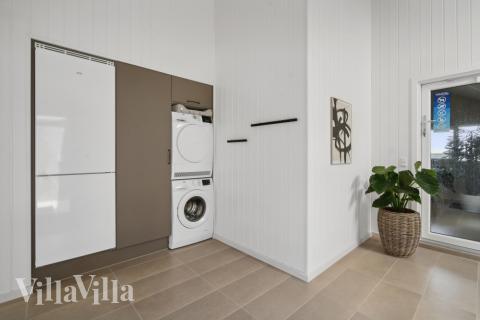 Der geräumige Eingangsbereich im Luxusferienhaus Nr. 818 in Ostjütland