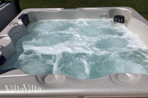 Das Luxusferienhaus Nr. 650 bietet u. a. einen tollen Whirlpool