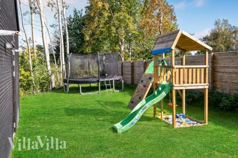 Neben den vielen schönen Stunden, die man im Poolbereich des Hauses verbringen kann, bietet das Luxusferienhaus 674 auch zahlreiche Freizeitangebote im Freien