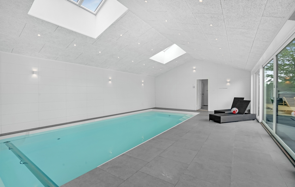Der schicke Pool im Luxusferienhaus Nr. 674 für 26 Personen