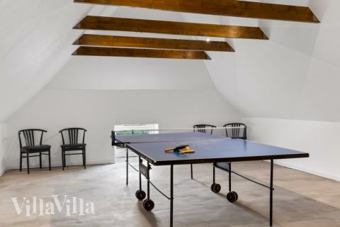 Aktivitätsraum im Luxusferienhaus Nr. 679 mit 9 Schlafzimmern und Platz für 22 Gäste.