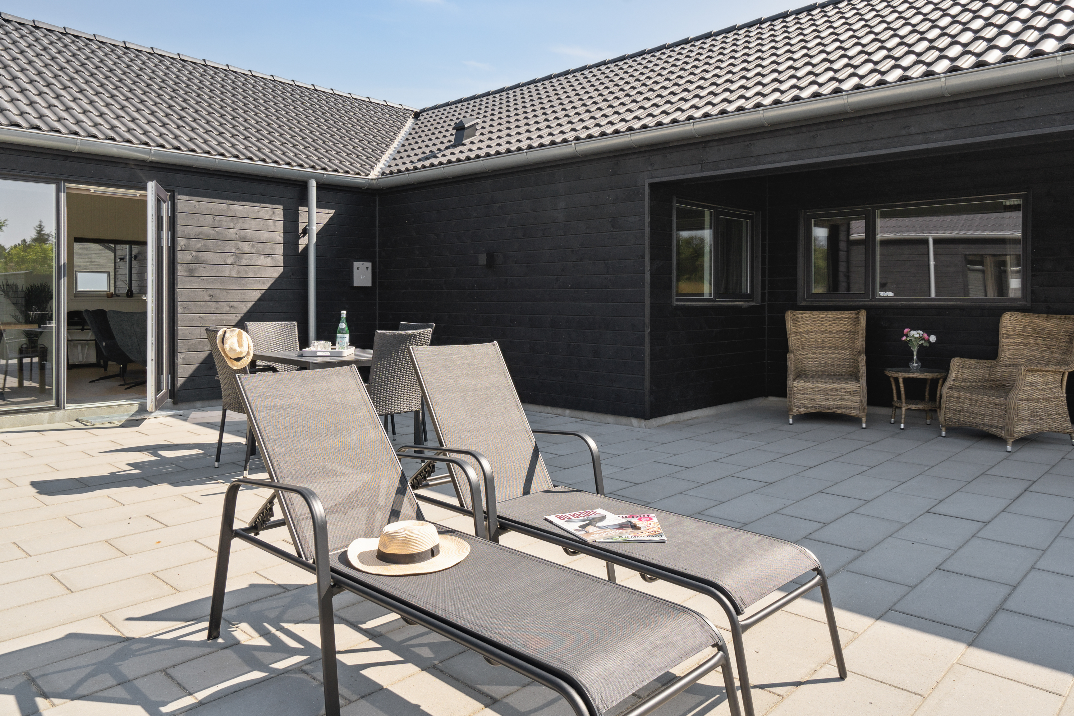 Das Luxusferienhaus Nr. 824 hat eine tolle Terrasse, die mit hochwertigen Gartenmöbeln für 20 Personen ausgestattet ist.