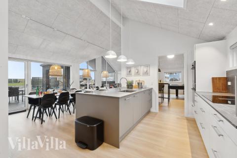 Gut ausgestattete Küche im Luxusferienhaus Nr. 630 in Fünen und seine Inseln.