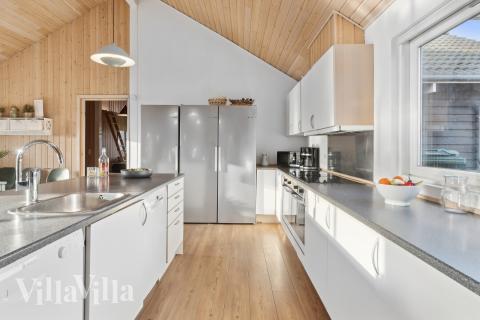 Die Küche in dem Luxusferienhaus Nr. 220 ist so gut ausgestattet, dass man problemlos Mahlzeiten für 20 Personen zubereiten kann.