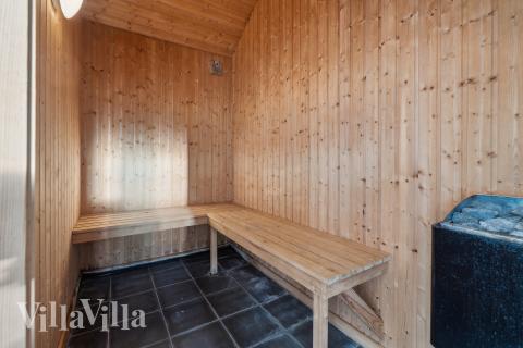 Genießen Sie die heiße Sauna im Luxusferienhaus Nr. 221 für 16 Personen