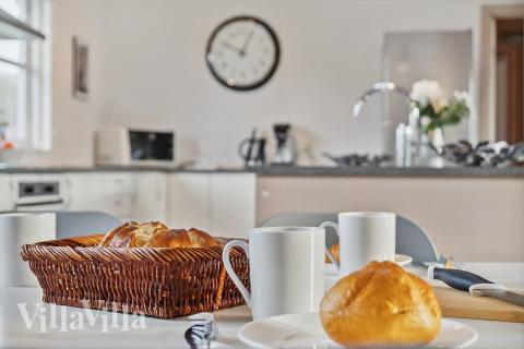 Die Küche im Luxusferienhaus Nr. 221 ist gut eingerichtet.