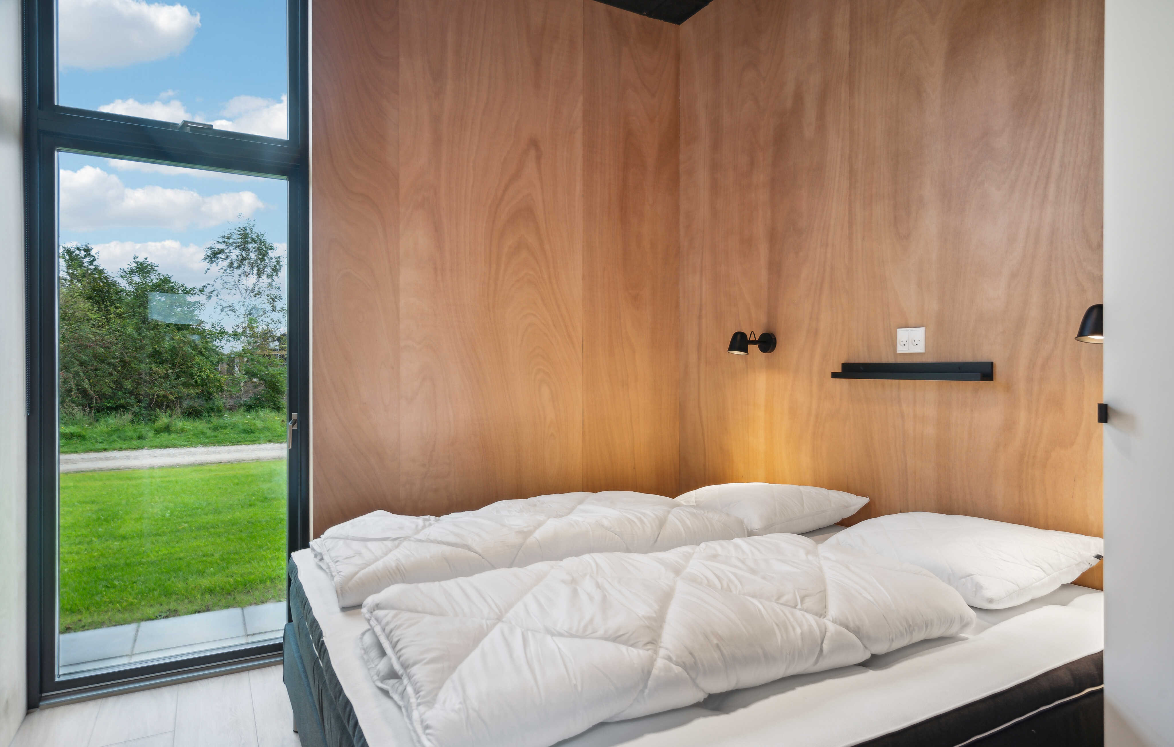 Eines der 7 Schlafzimmer im Luxusferienhaus Nr. 684