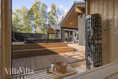 Genießen Sie die heiße Sauna im Luxusferienhaus Nr. 669 für 10 Personen