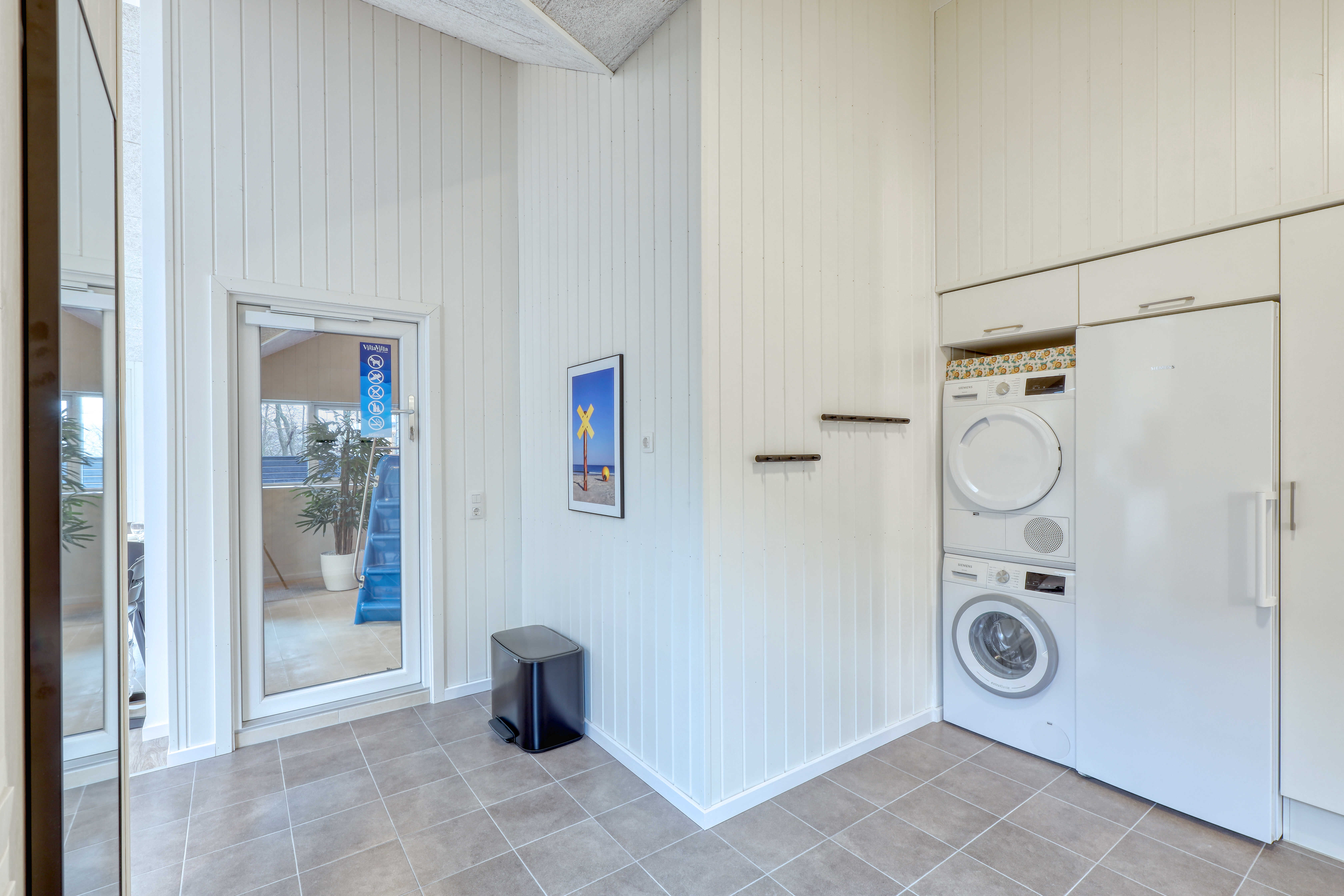 Der geräumige Eingangsbereich im Luxusferienhaus Nr. 761 in Deutschland