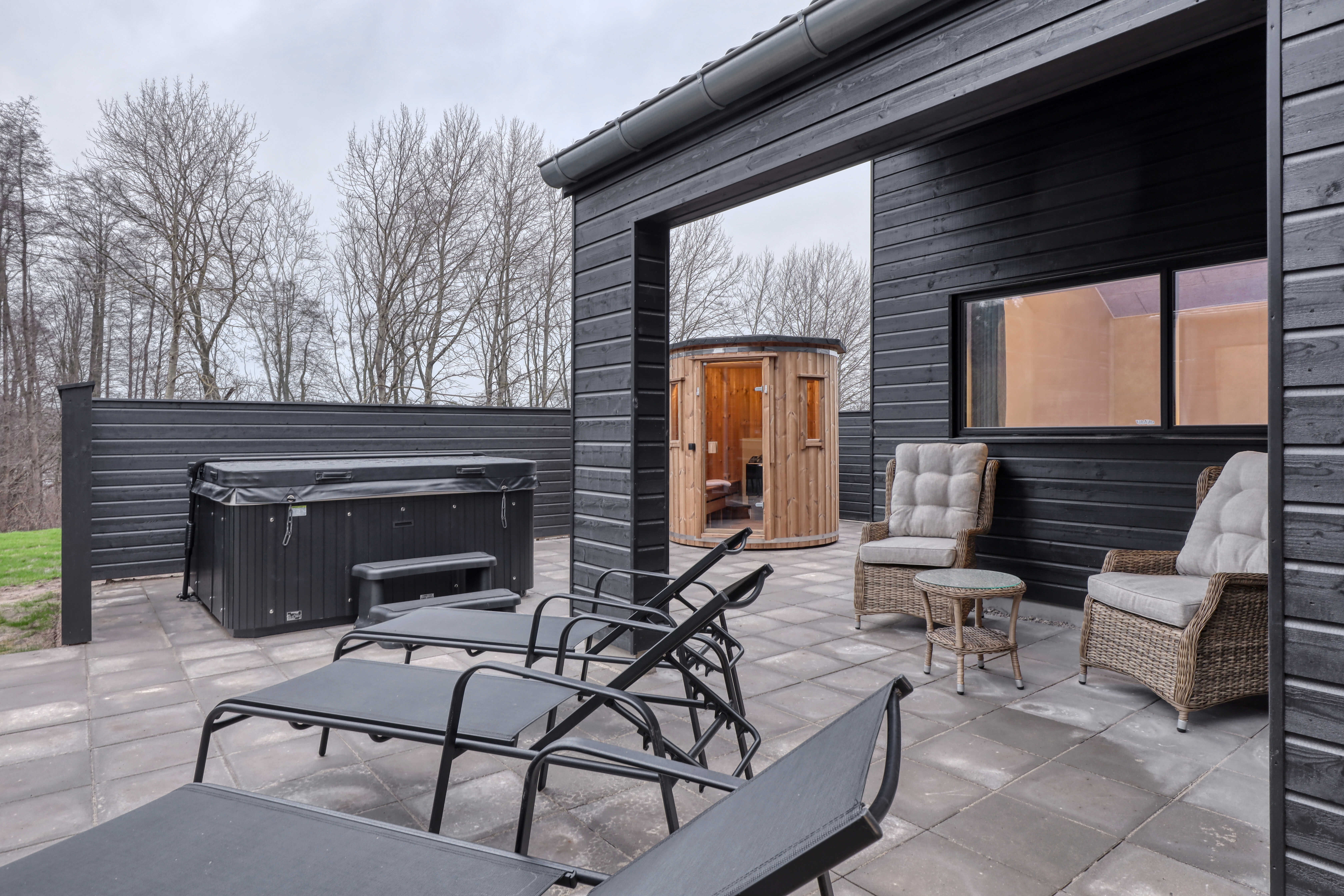 Das Luxusferienhaus Nr. 762 hat eine tolle Terrasse, die mit hochwertigen Gartenmöbeln für 16 Personen ausgestattet ist.