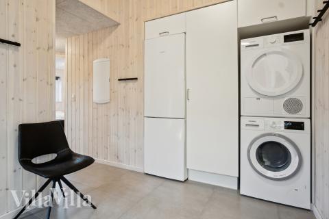 Der geräumige Eingangsbereich im Luxusferienhaus Nr. 597 in Südjütland