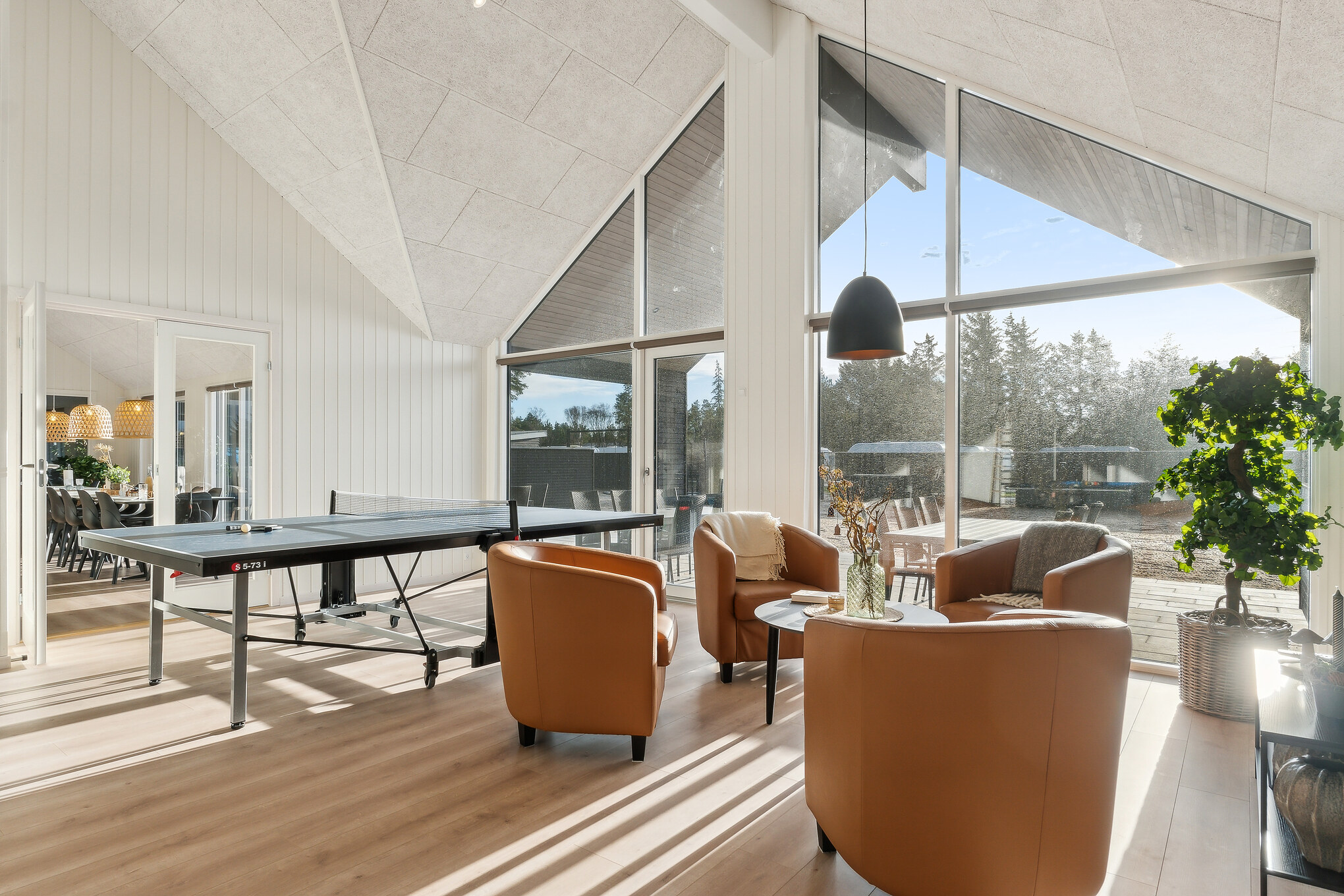 Aktivitätsraum im Luxusferienhaus Nr. 653 mit 9 Schlafzimmern und Platz für 22 Gäste.