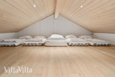 Einige der 17 Schlafgelegenheiten befinden sich im Luxusferienhaus Nr. 681 auf dem ausgebauten Dachboden