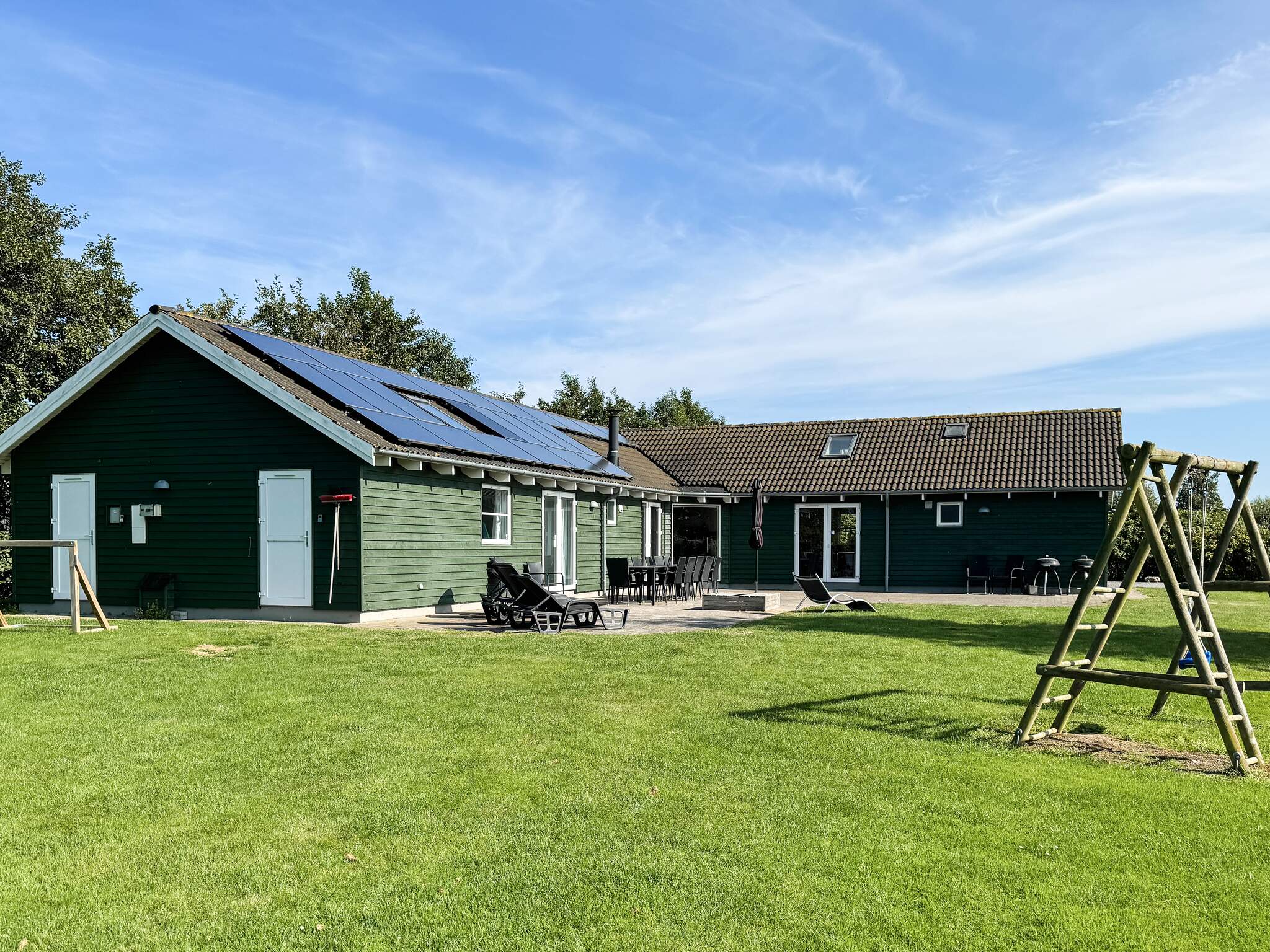 Dieses schöne Poolhaus Nr. 218 mit Platz für 18 Personen liegt in Lolland/Falster/Mön