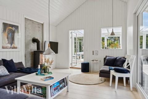 Die Couchecke im Luxusferienhaus Nr. 691 in Nordjütland.