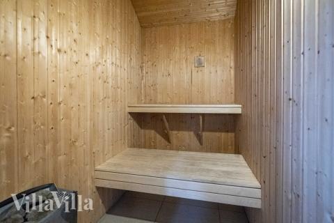 Genießen Sie die heiße Sauna im Luxusferienhaus Nr. 275 für 18 Personen