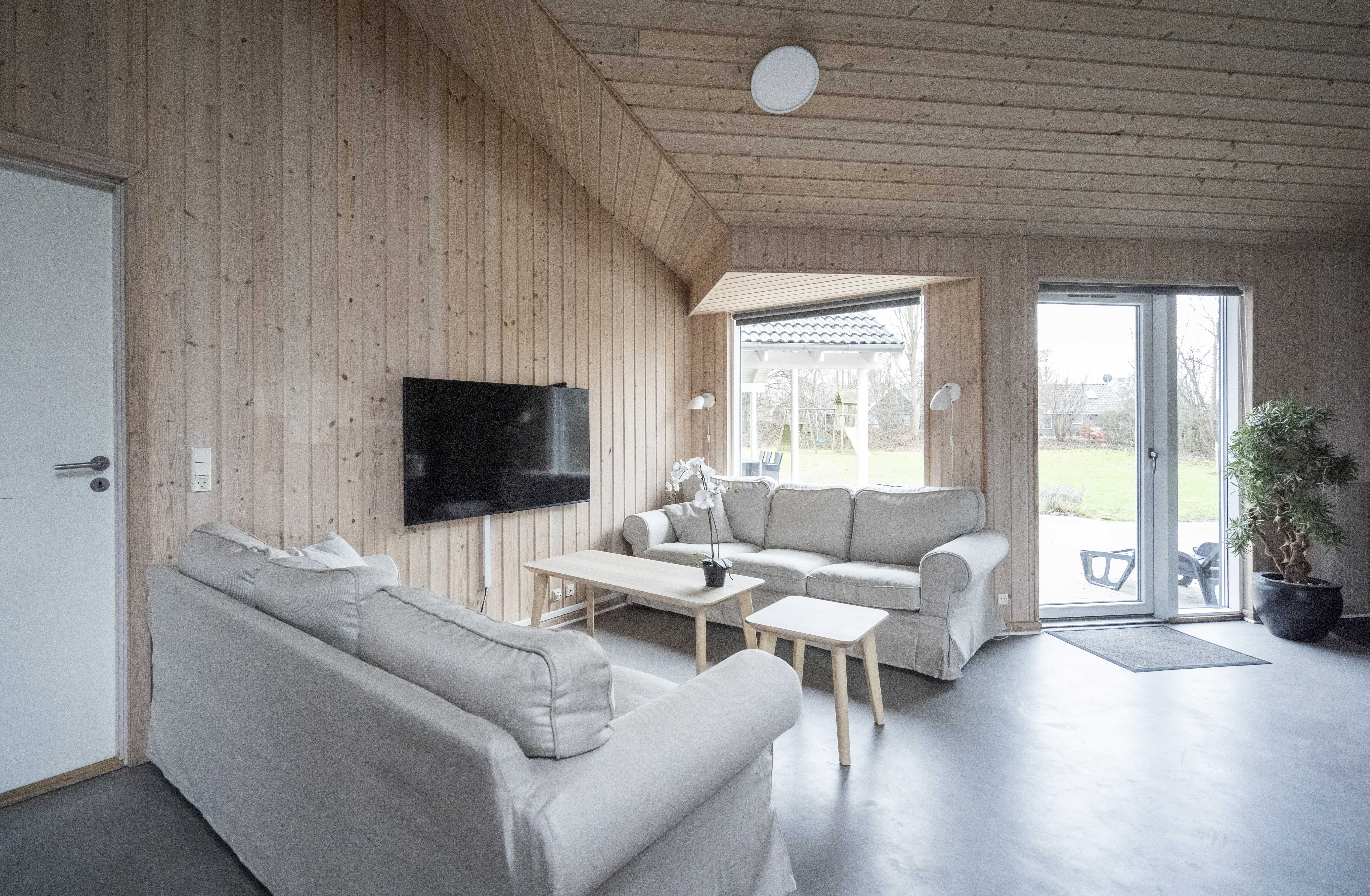 Die Couchecke im Luxusferienhaus Nr. 275 in Nordseeland.