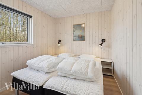 Eines der 7 Schlafzimmer im Luxusferienhaus Nr. 663