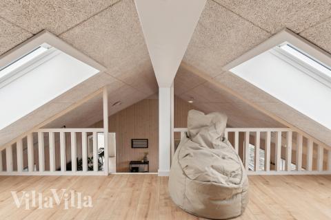 Einige der 14 Schlafgelegenheiten befinden sich im Luxusferienhaus Nr. 655 auf dem ausgebauten Dachboden