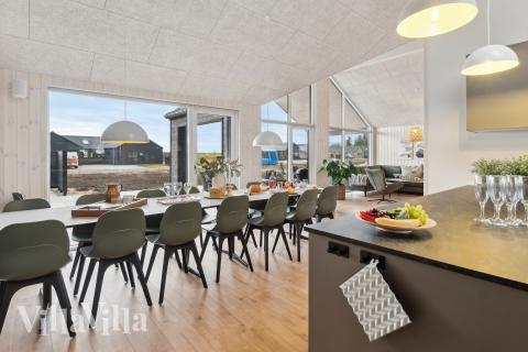 Die Küche in dem Luxusferienhaus Nr. 655 ist so gut ausgestattet, dass man problemlos Mahlzeiten für 14 Personen zubereiten kann.