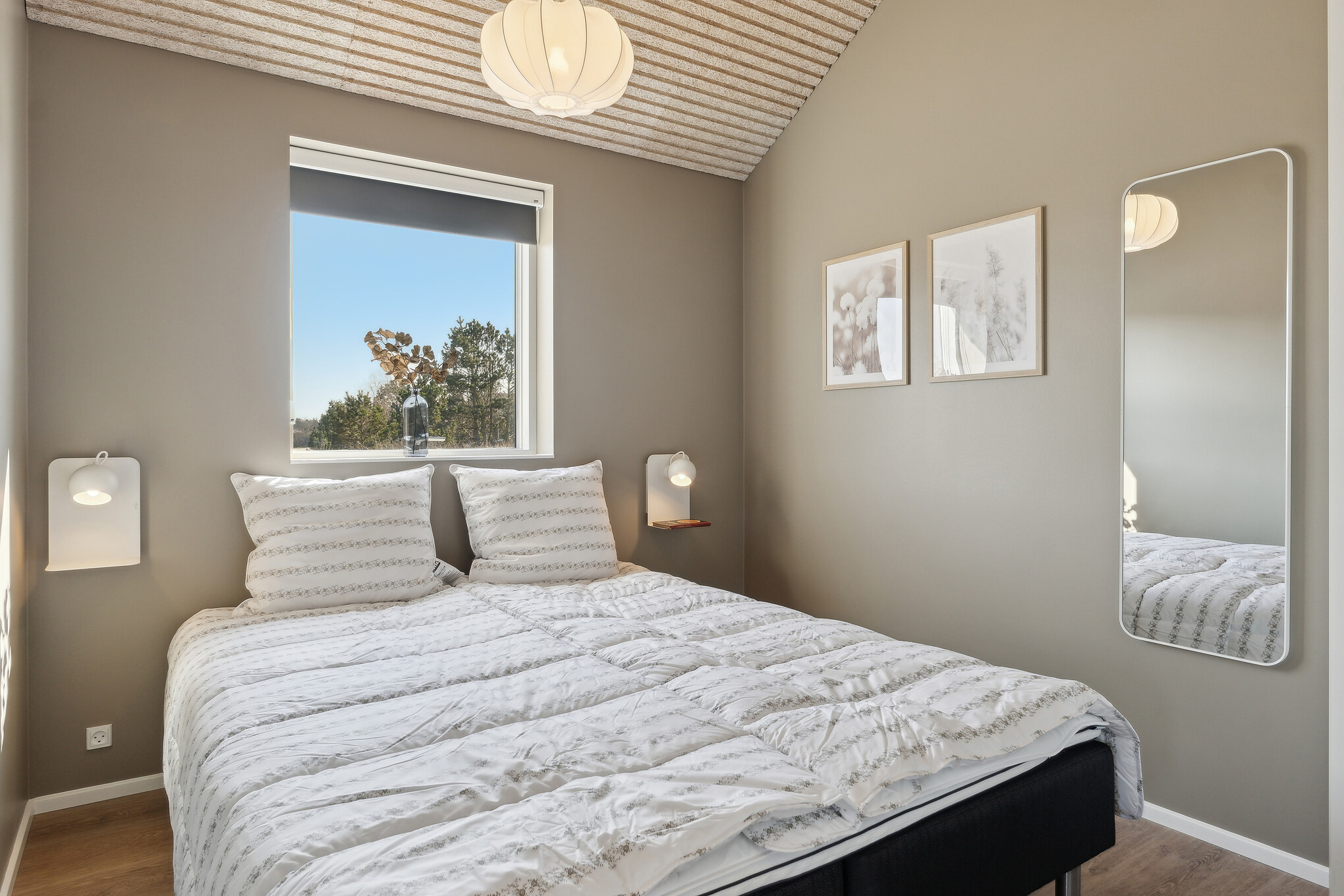 Eines der 6 Schlafzimmer im Luxusferienhaus Nr. 660
